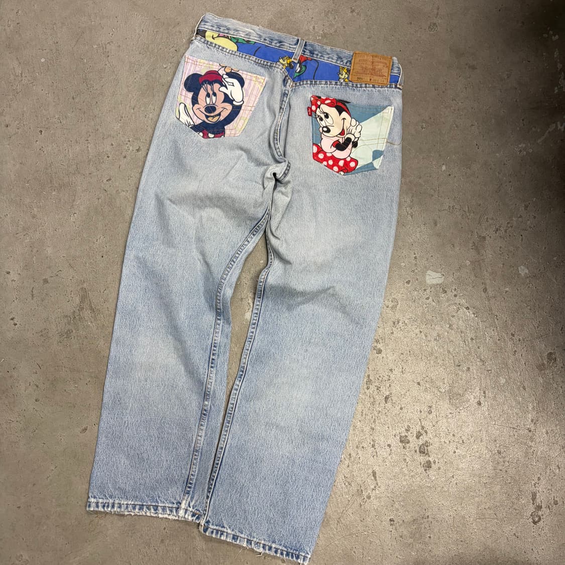 리바이스 501 미키마우스 커스텀 청바지[1835] 상품이미지1