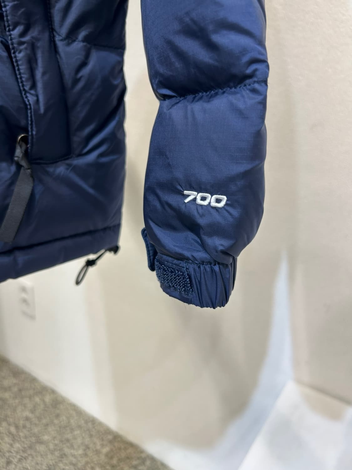 노스페이스 700 눕시 패딩 상품이미지3