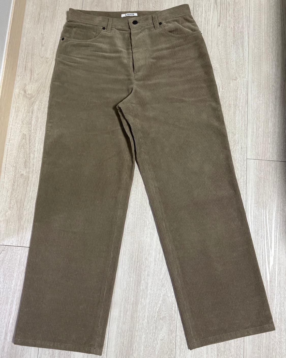 [1]블랭크룸 25FW 코듀로이 팬츠 우드베이지 상품이미지4