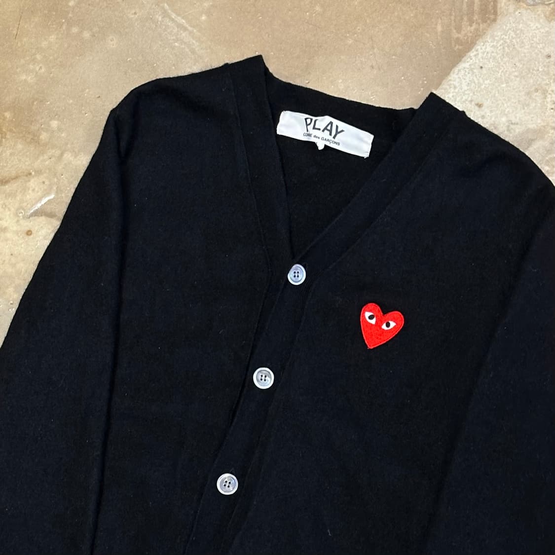 꼼데가르송 하트 패치 여성용 블랙 울 가디건 상품이미지1