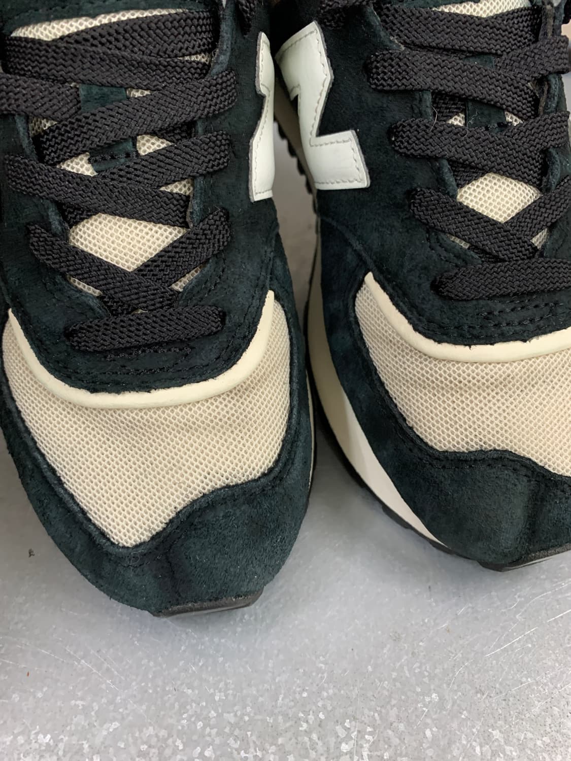 뉴발란스 574 레거시 블랙 앙고라 235 상품이미지4