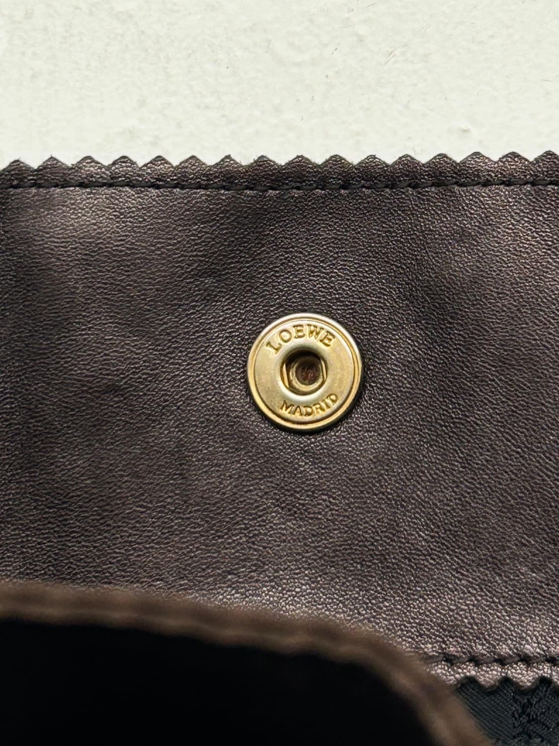 LOEWE 로에베 다크브라운 백 상품이미지6