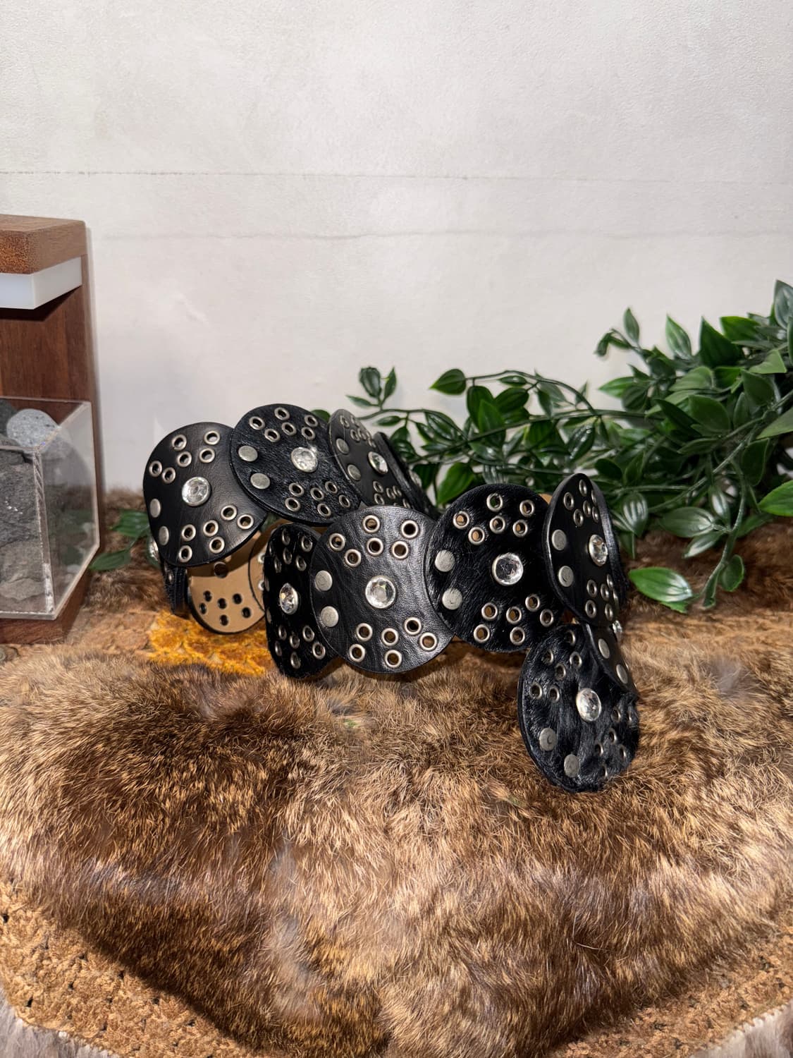 Black calf fur western punching belt 상품이미지1