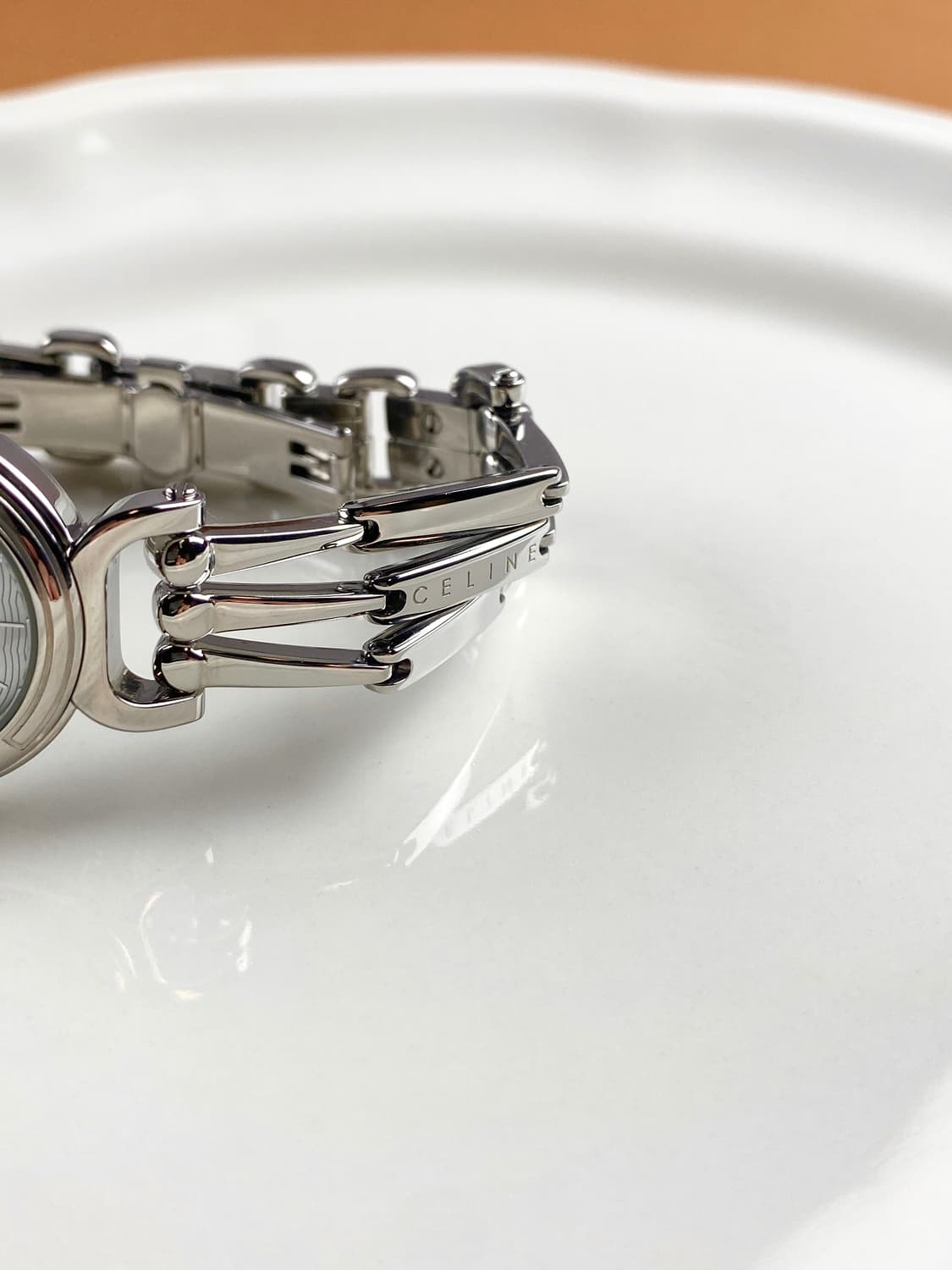 CELINE macadam shell dial watch 상품이미지7