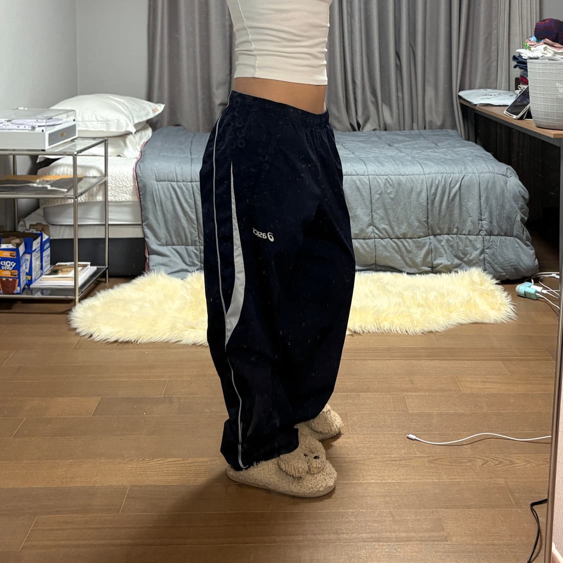 아식스 네이비 와이드 트랙 조거 팬츠 상품이미지1