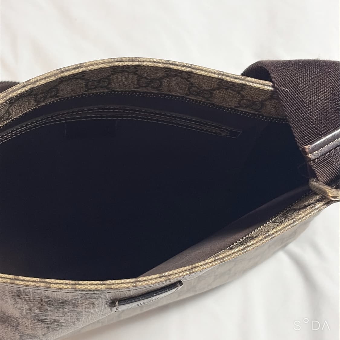 구찌 GG 수프림 캔버스 메신저 숄더 크로스백 상품이미지7