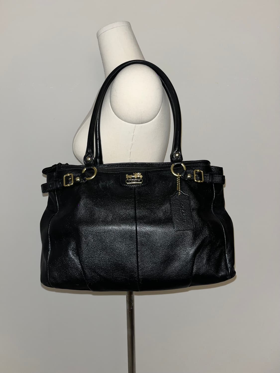 Coach All Black Shoulder bag 상품이미지1