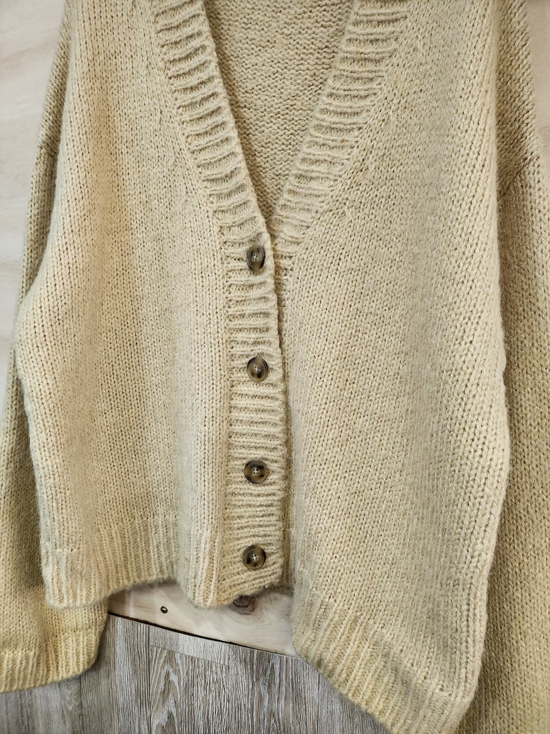 440) UNDERTREE 브이넥 가디건 상품이미지4