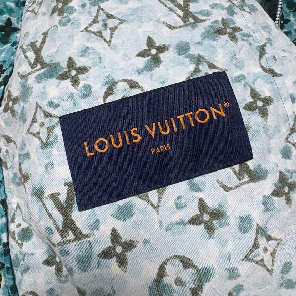 [52/새상품급] 루이비통 포인틸리즘 바람막이 상품이미지3