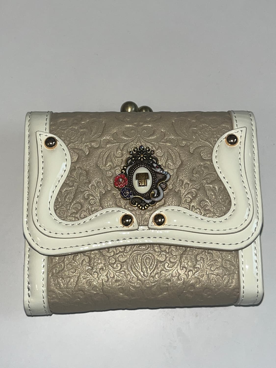 안나수이 지갑 판매합니다 상품이미지2