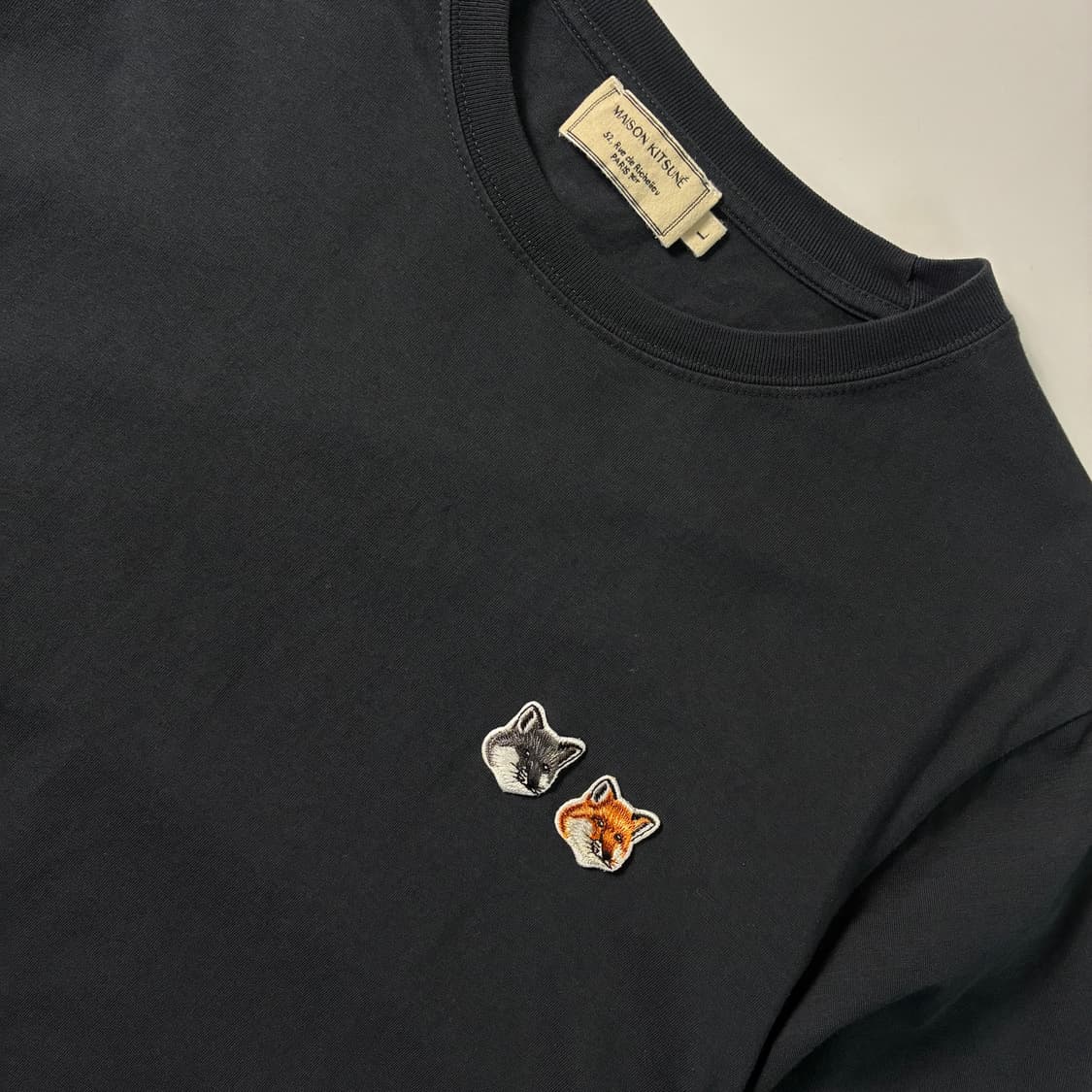 Maison kitsune  메종 키츠네 투폭스패치 딥네이비 반팔티셔츠  상품이미지2