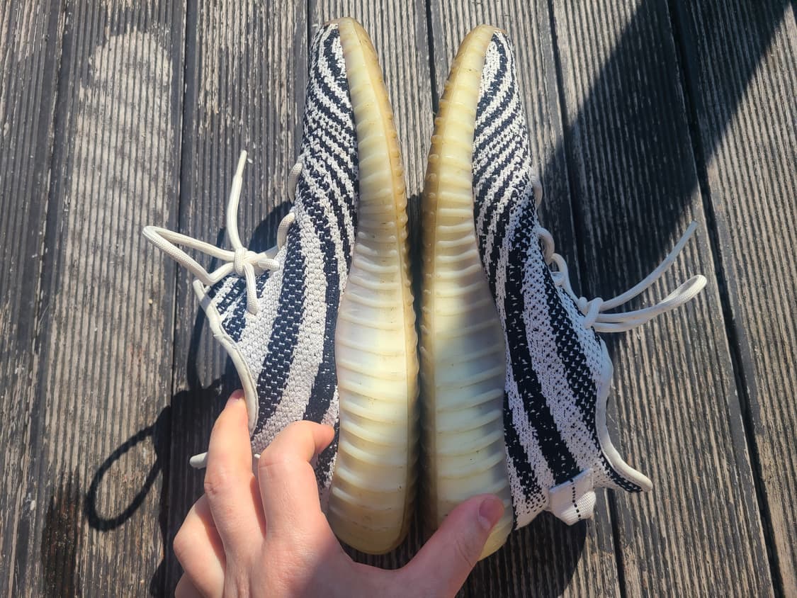 아디다스 이지부스트350 지브라 상품이미지4