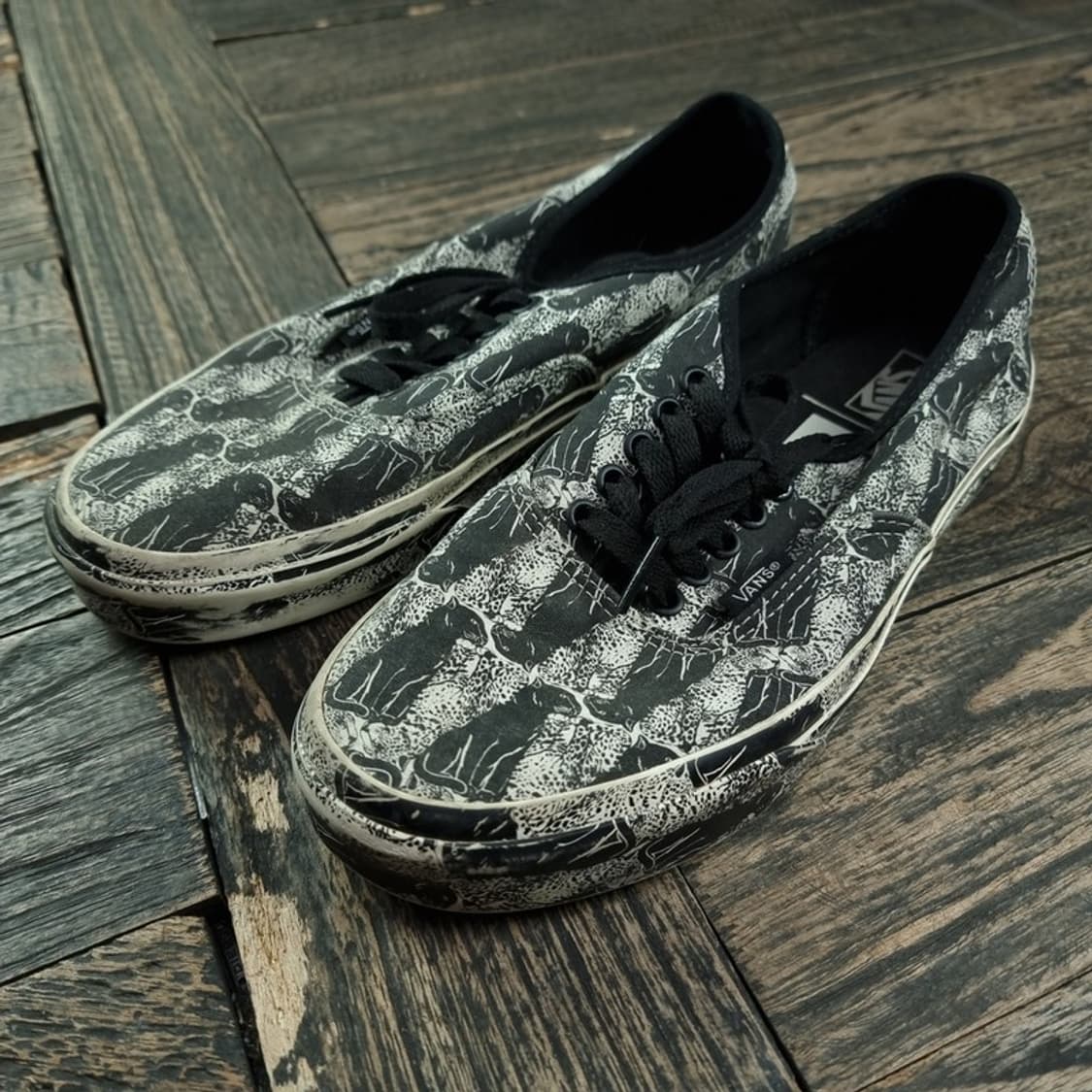 [반스 X 오프닝세레모니] 멀티 패턴 에센틱 스니커즈 M19737 상품이미지1