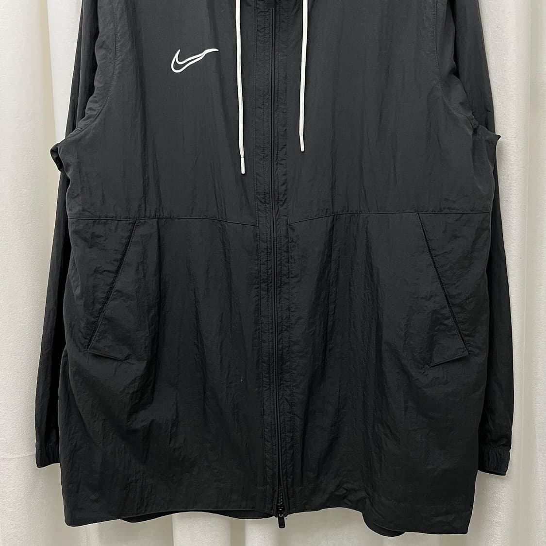 나이키 블랙 라인 스우시 윈드브레이커 상품이미지4