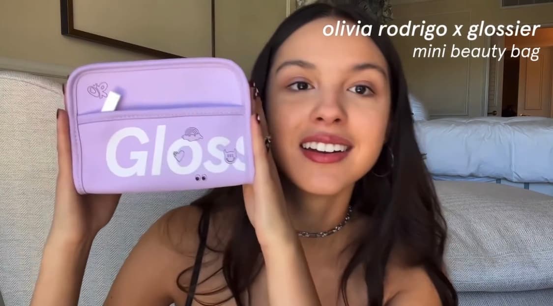 Glossier 글로시에 × 올리비아 로드리고 한정판 메이크업 파우치 상품이미지7