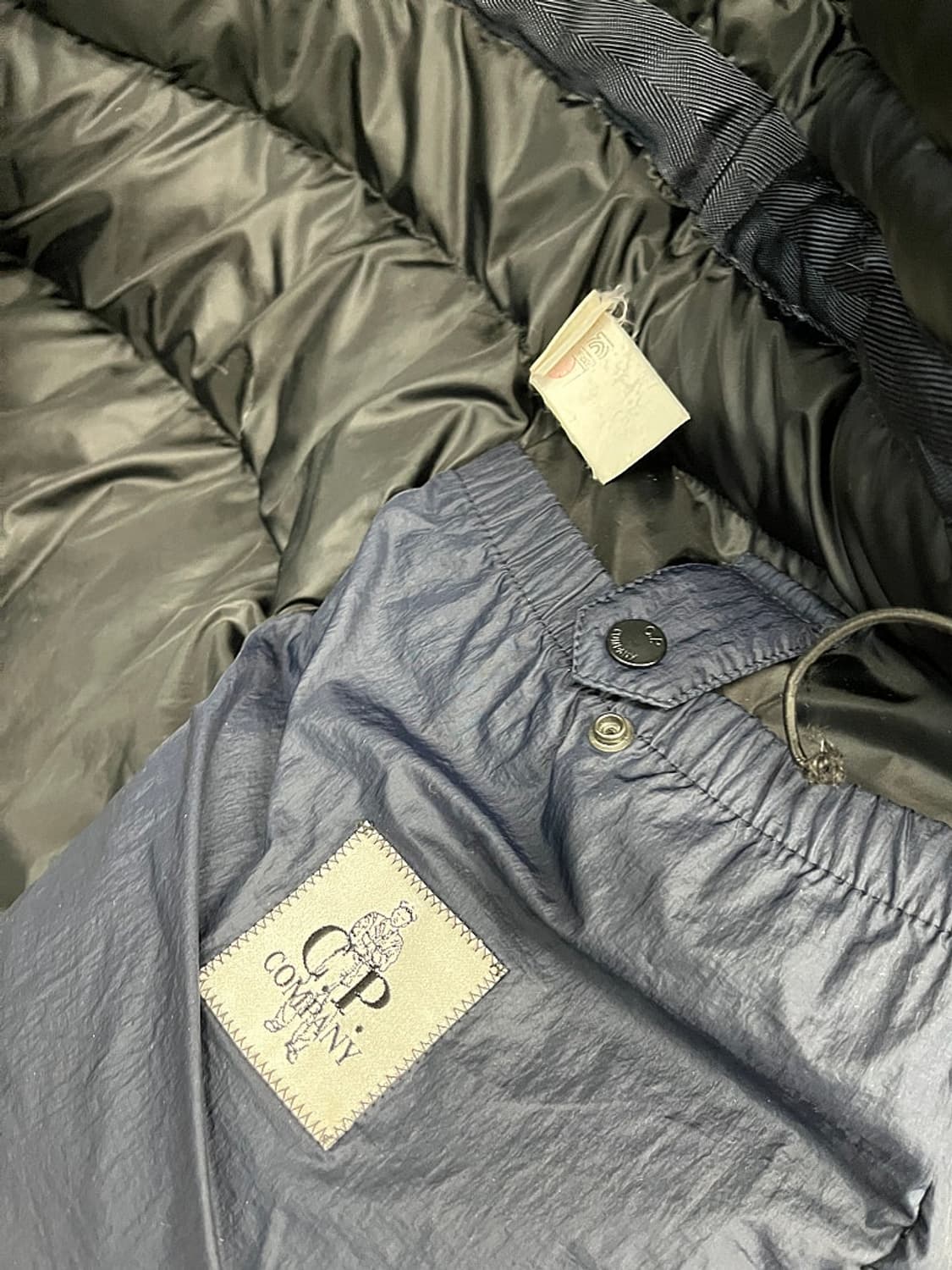 100) CP컴퍼니 고글 나일론 하프다운  상품이미지8