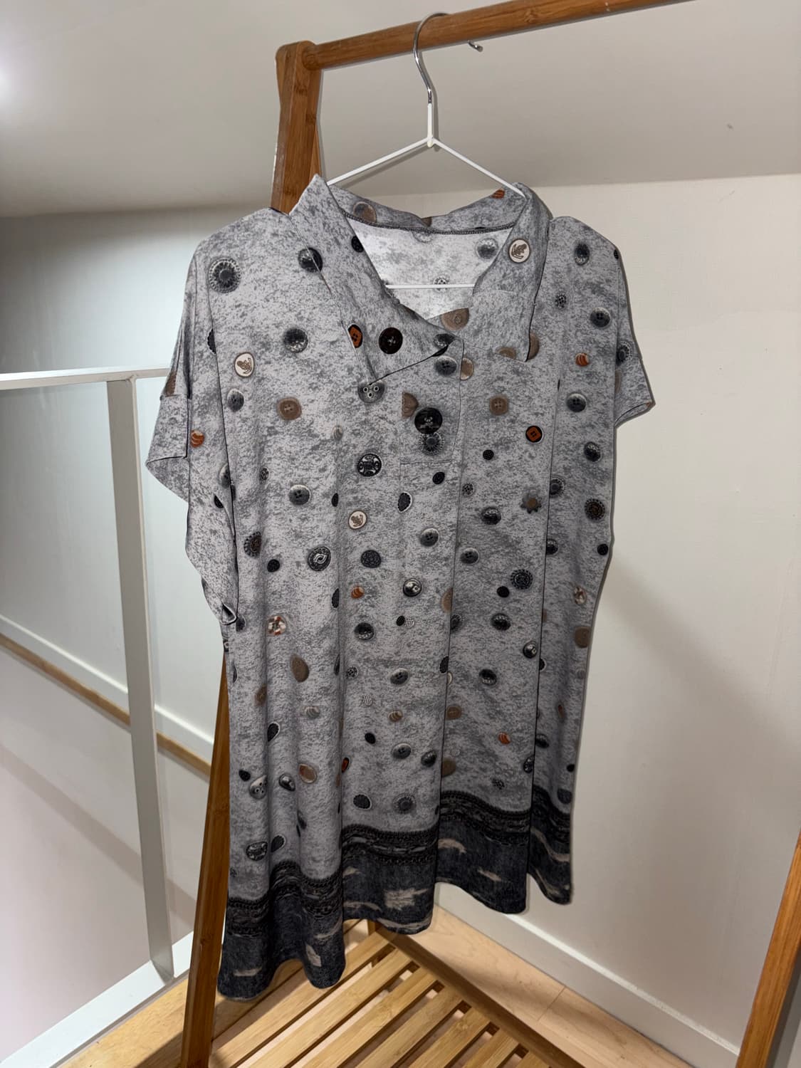 모리 너드 단추패턴 반팔 슬리브 뉴진스 해린깔 상품이미지1