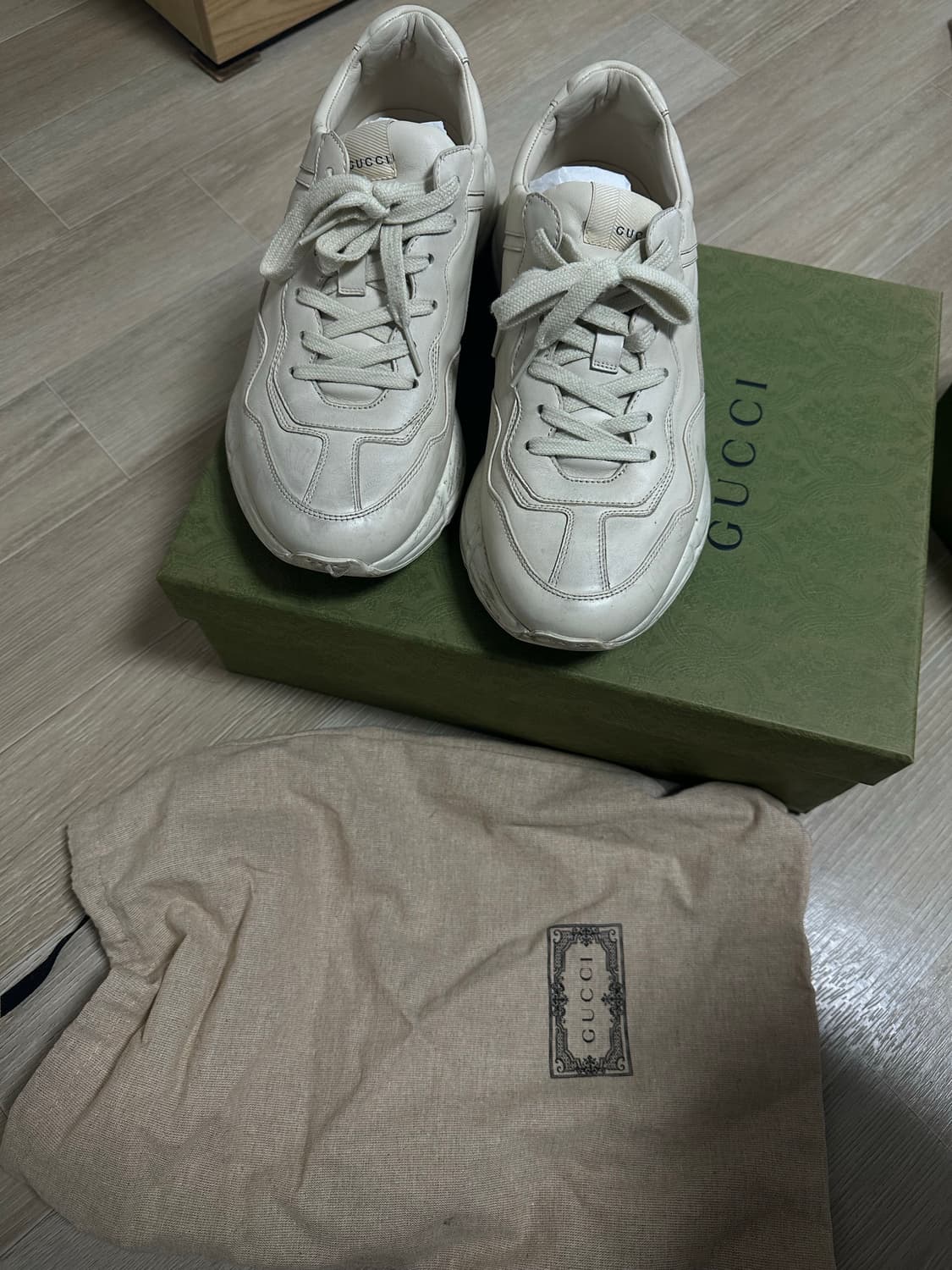 [270] 구찌 라이톤 더티 uk8 상품이미지1