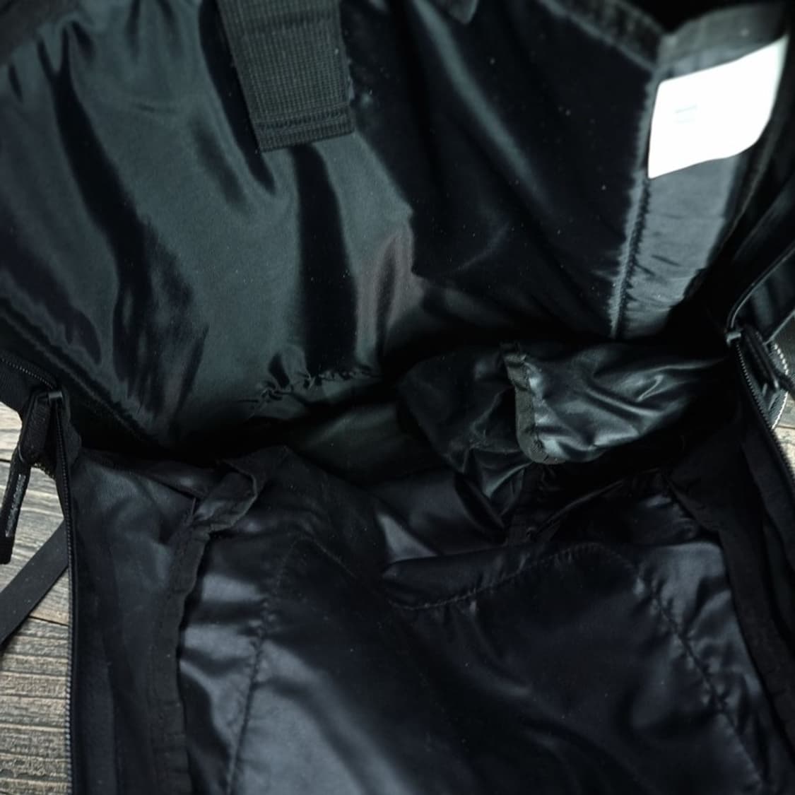 [이스트팩] 버클 지퍼 나일론 백팩 블랙 M18967 상품이미지8