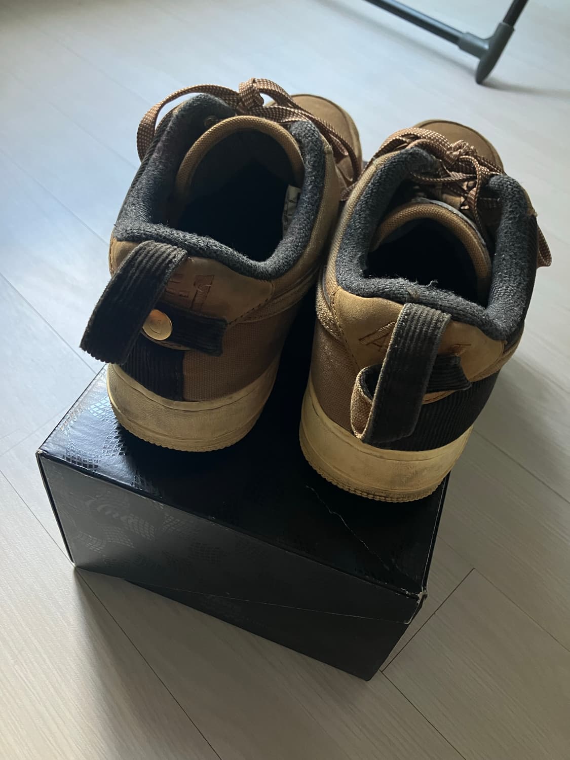 나이키X칼하트 에어포스 상품이미지3