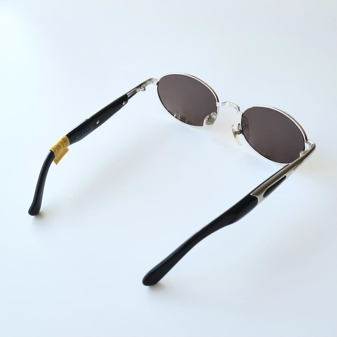 데드스탁 오벌쉐입 템플포인트 선글라스 상품이미지6