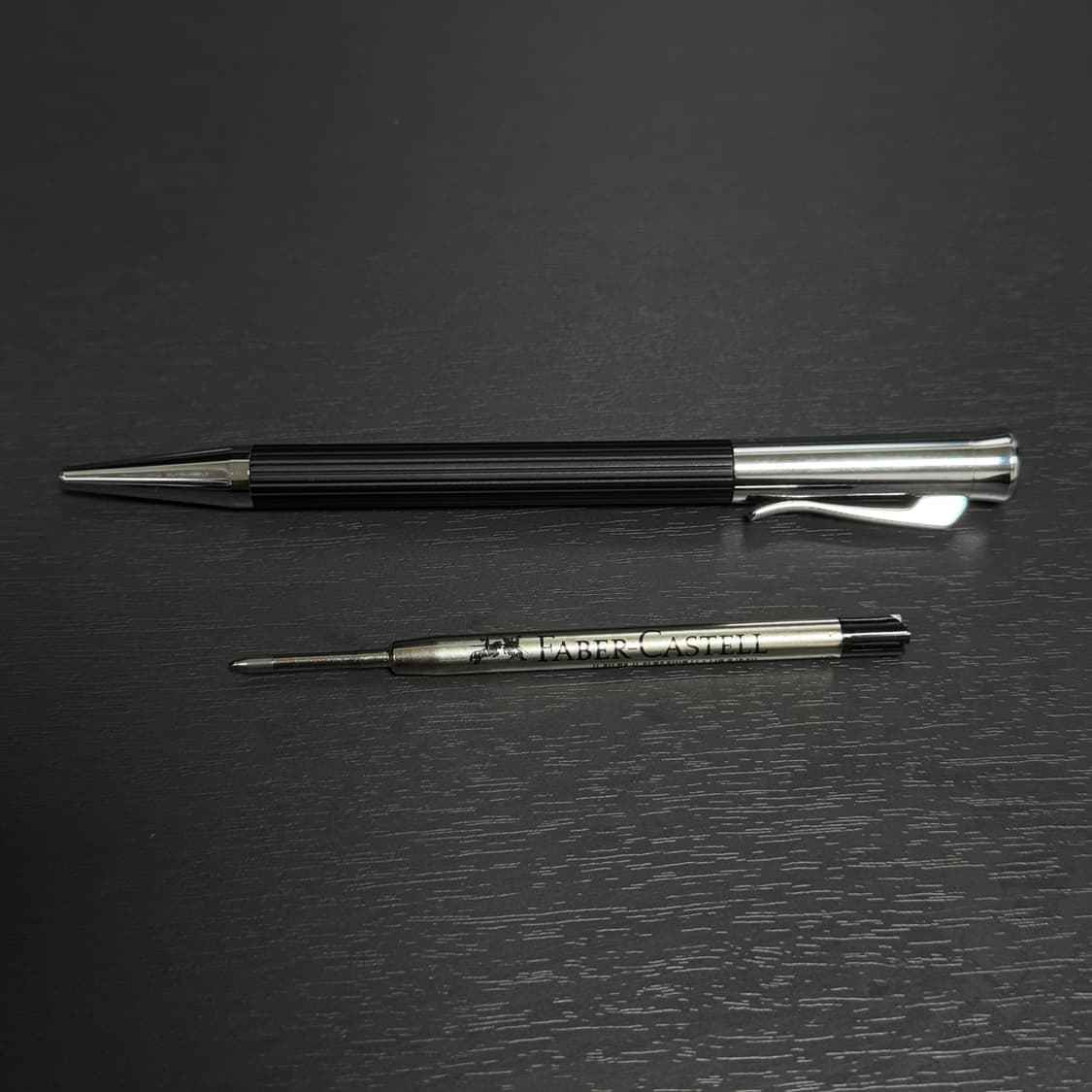 그라폰 파버카스텔 볼펜 블랙 + 리필심 상품이미지1