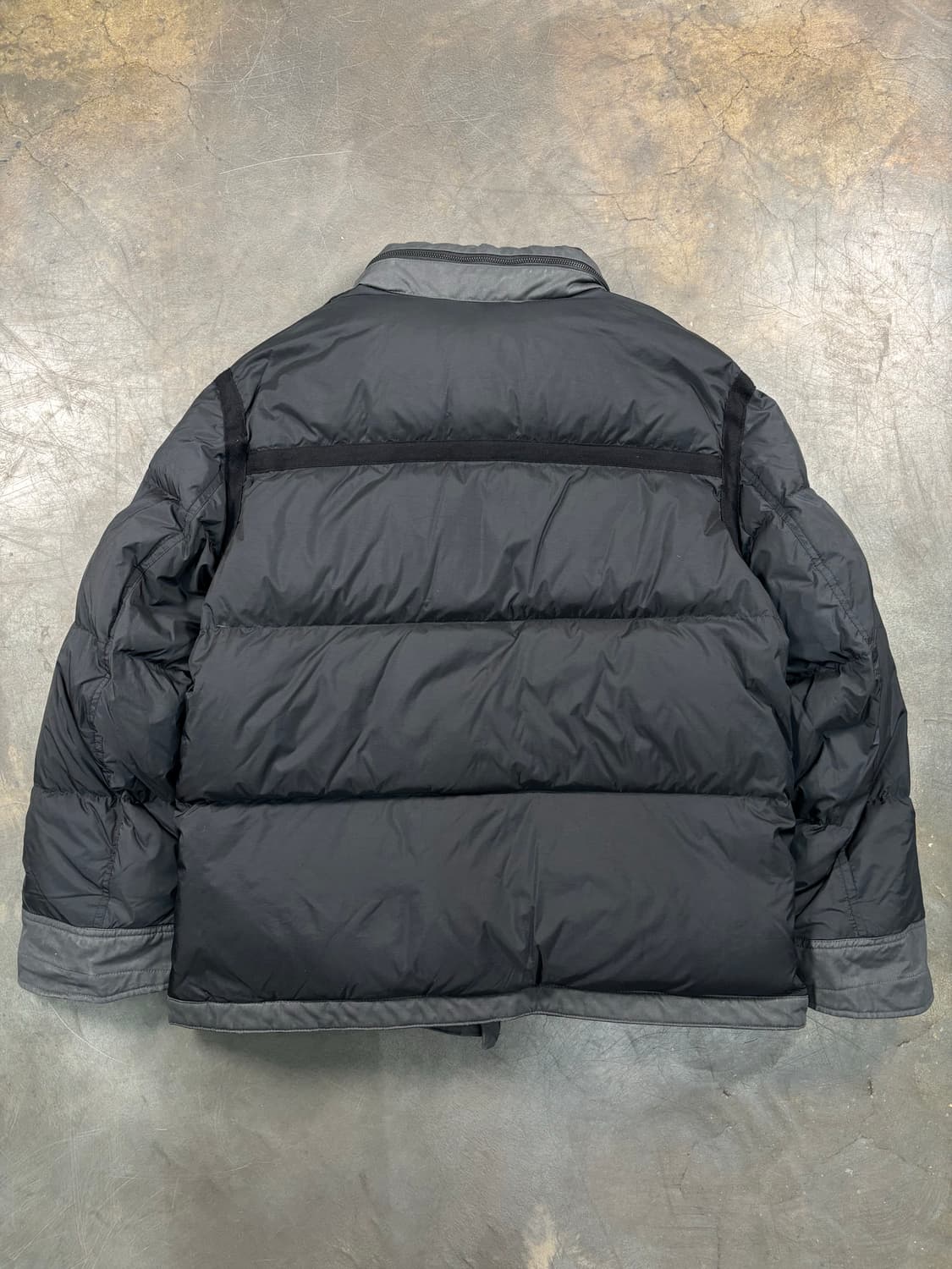 이스트로그 X 시리즈 필드 다운 패딩 상품이미지4