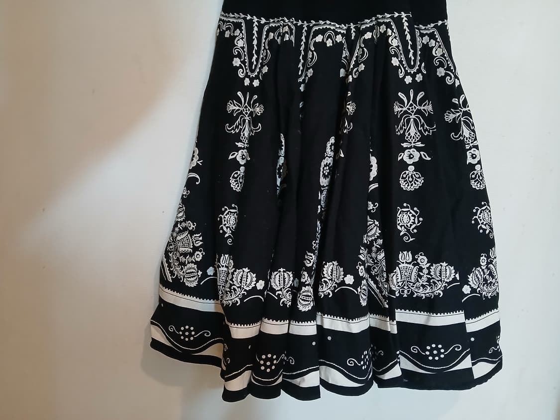 비즈 장식 패턴 원피스 드레스 플레이 스커트 코튼 홀복 데일리 데이트룩 상품이미지2