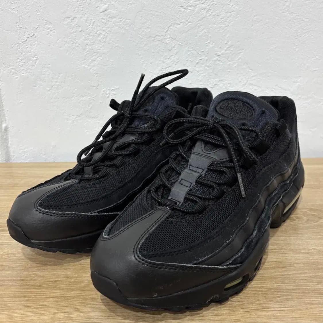 나이키 에어맥스 95 OG 트리플블랙 280 상품이미지1