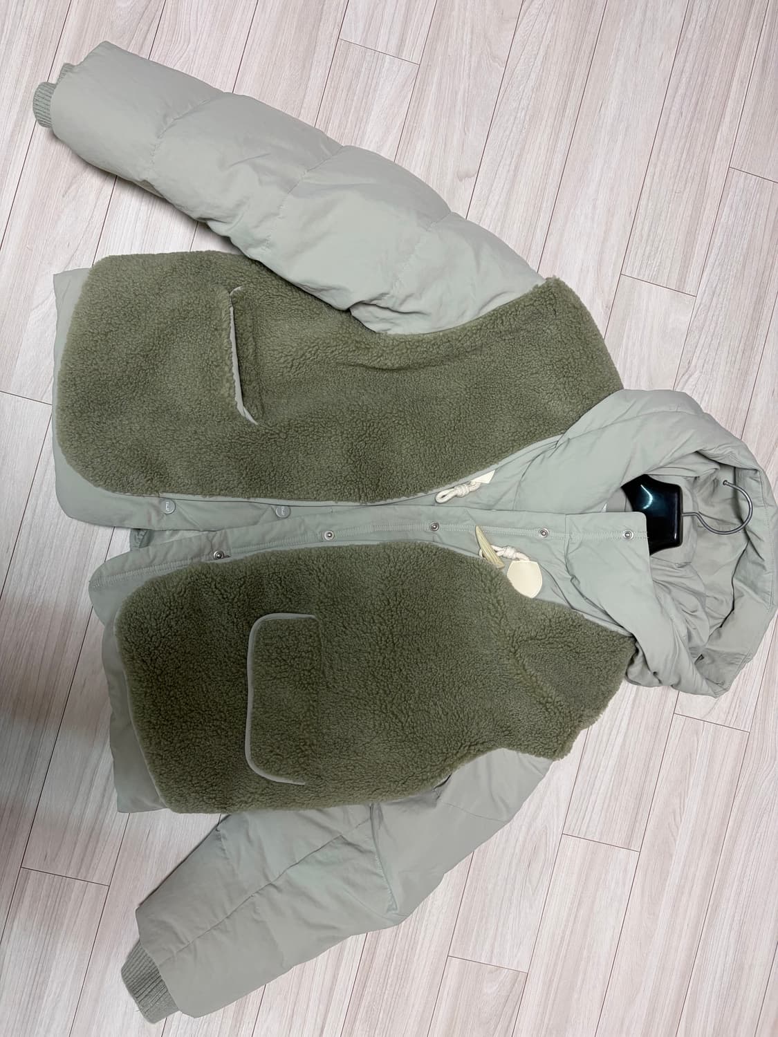 써스데이아일랜드 패딩 상품이미지1