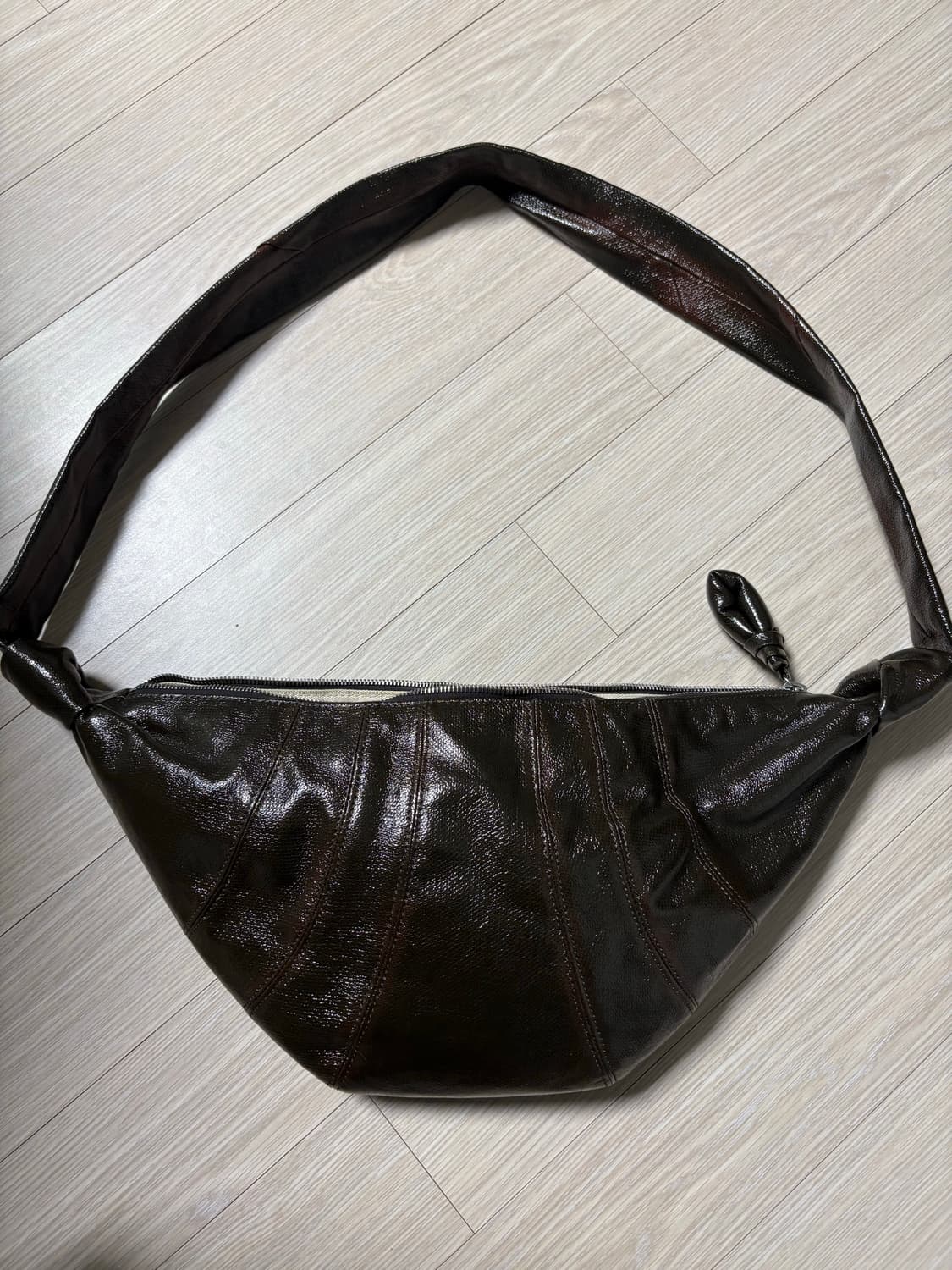 르메르 크루아상 미디엄 숄더백.  bg0001lf1073 상품이미지1