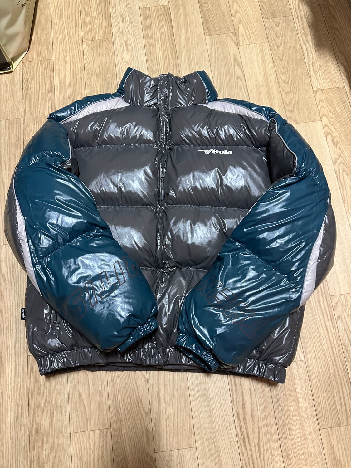 Gola 패딩 M 사이즈 상품이미지1