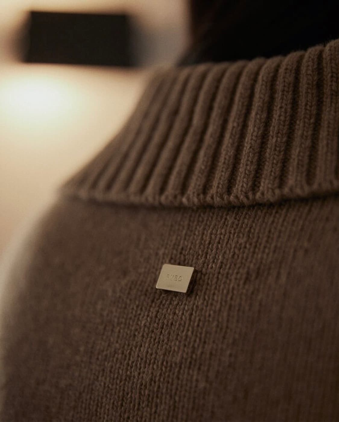 포유온 Allen Collar Cardigan 엘렌 카라 가디건 카라멜 상품이미지5