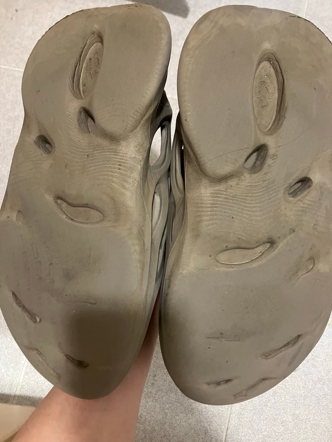 [275] 이지폼러너 스톤세이지 상품이미지3