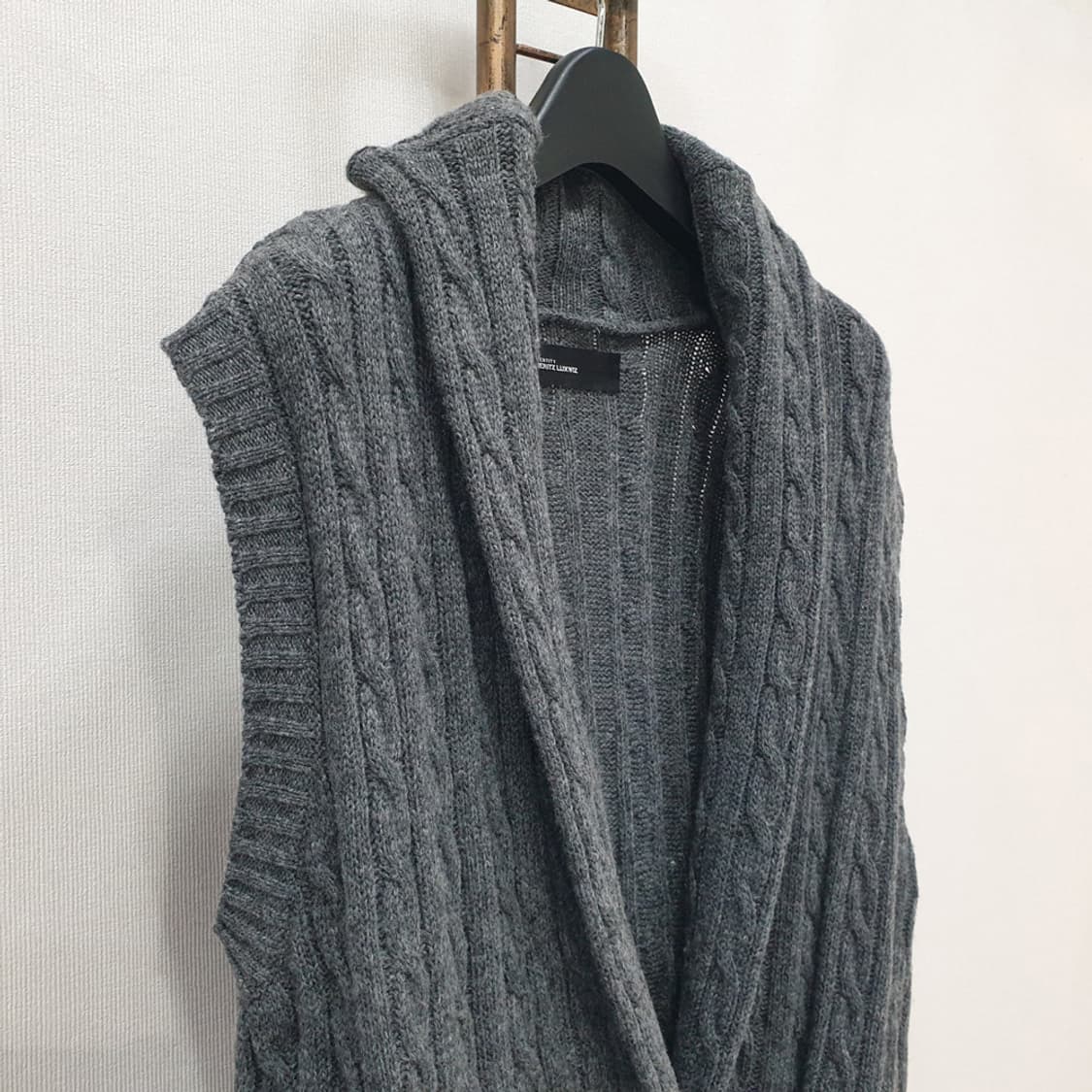 헤리티지 럭스위즈 롱 니트 조끼 그레이 F 상품이미지2