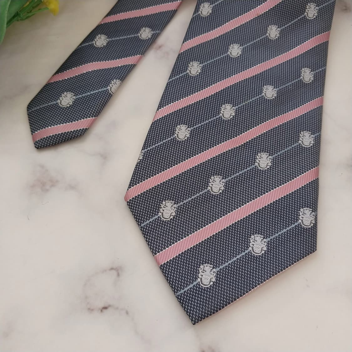 아쿠아스큐텀 실크 네이비 스트라이프 넥타이 9.3cm A+등급 K1128 상품이미지3