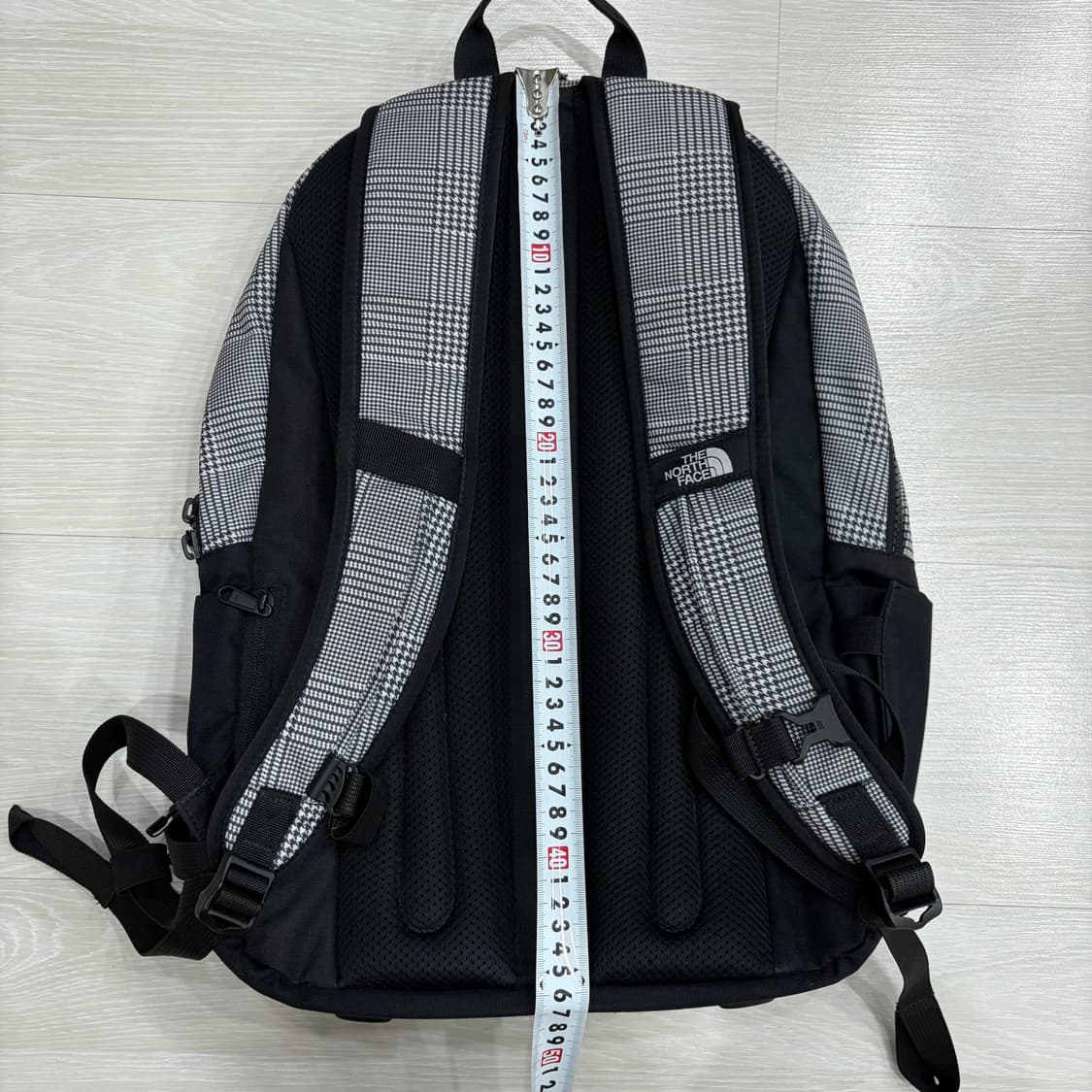 노스페이스 화이트라벨 그레이 체크 백팩 가방 상품이미지4