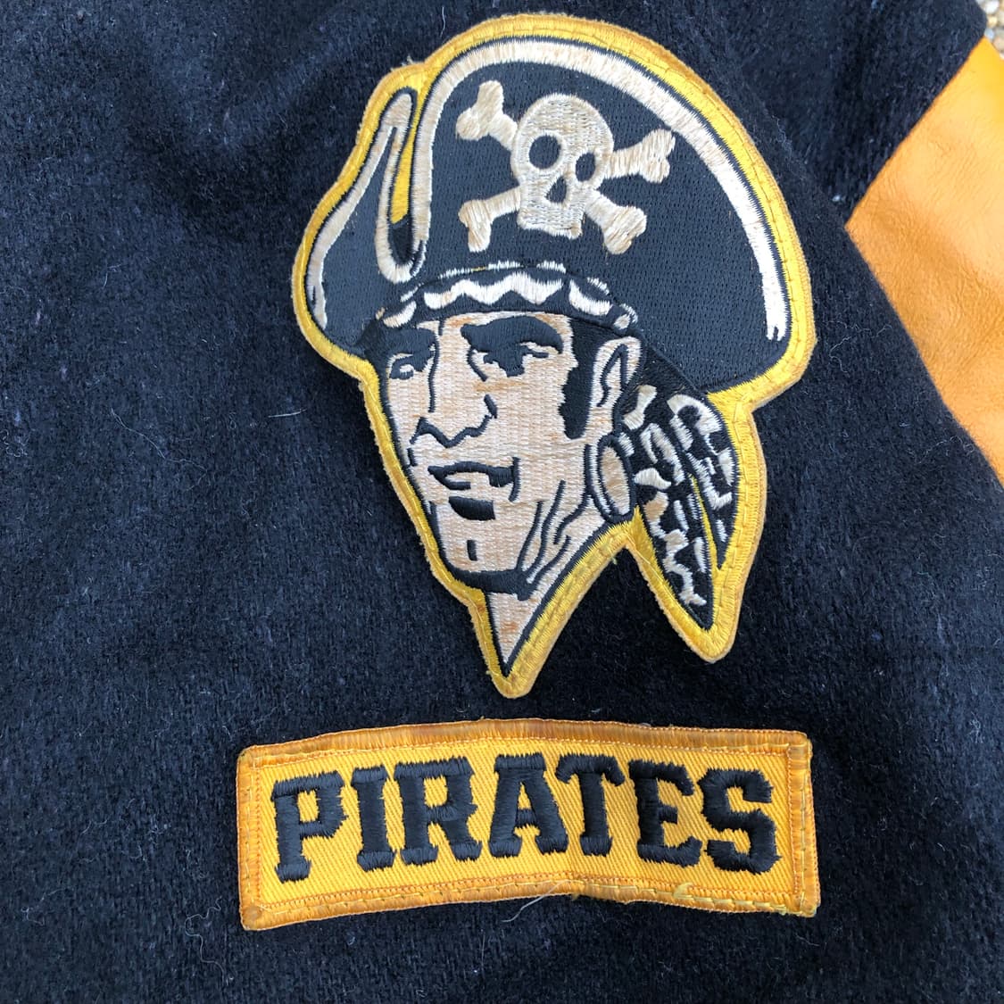 [M] 빈티지 Felco Pirates 바시티 자켓 상품이미지5