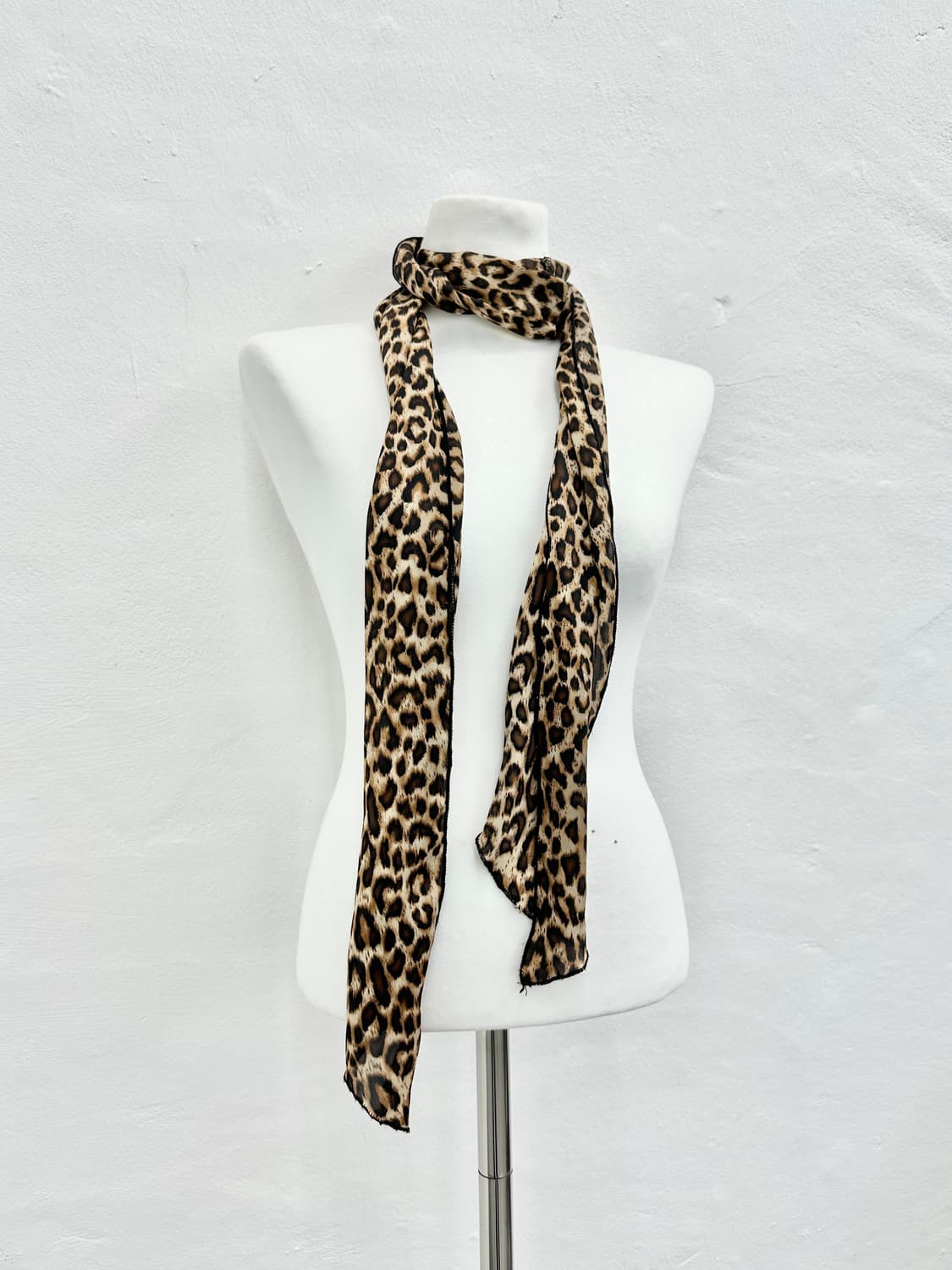 Vintage leopard patterned scarf  상품이미지2