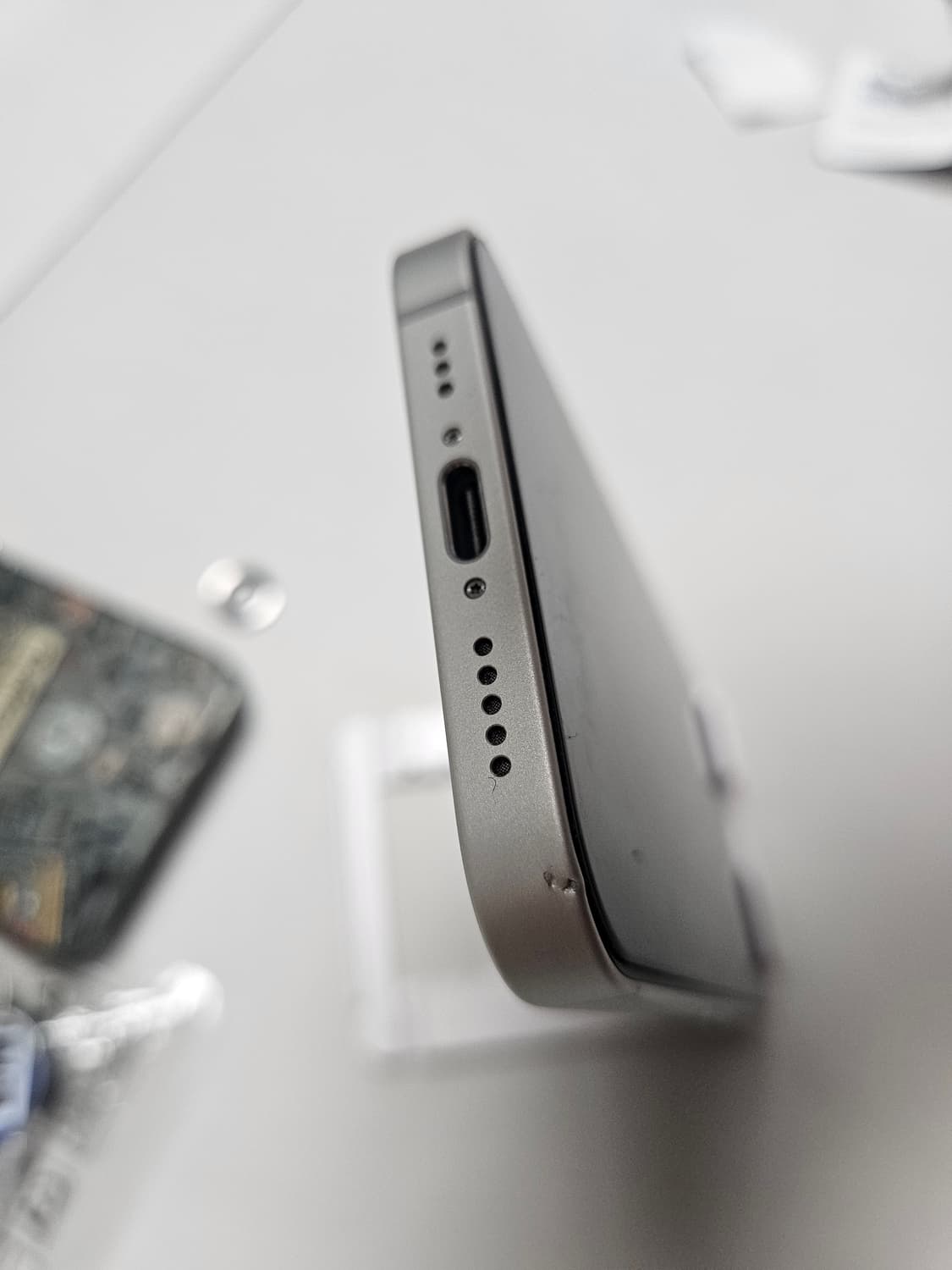 아이폰16e 상품이미지7