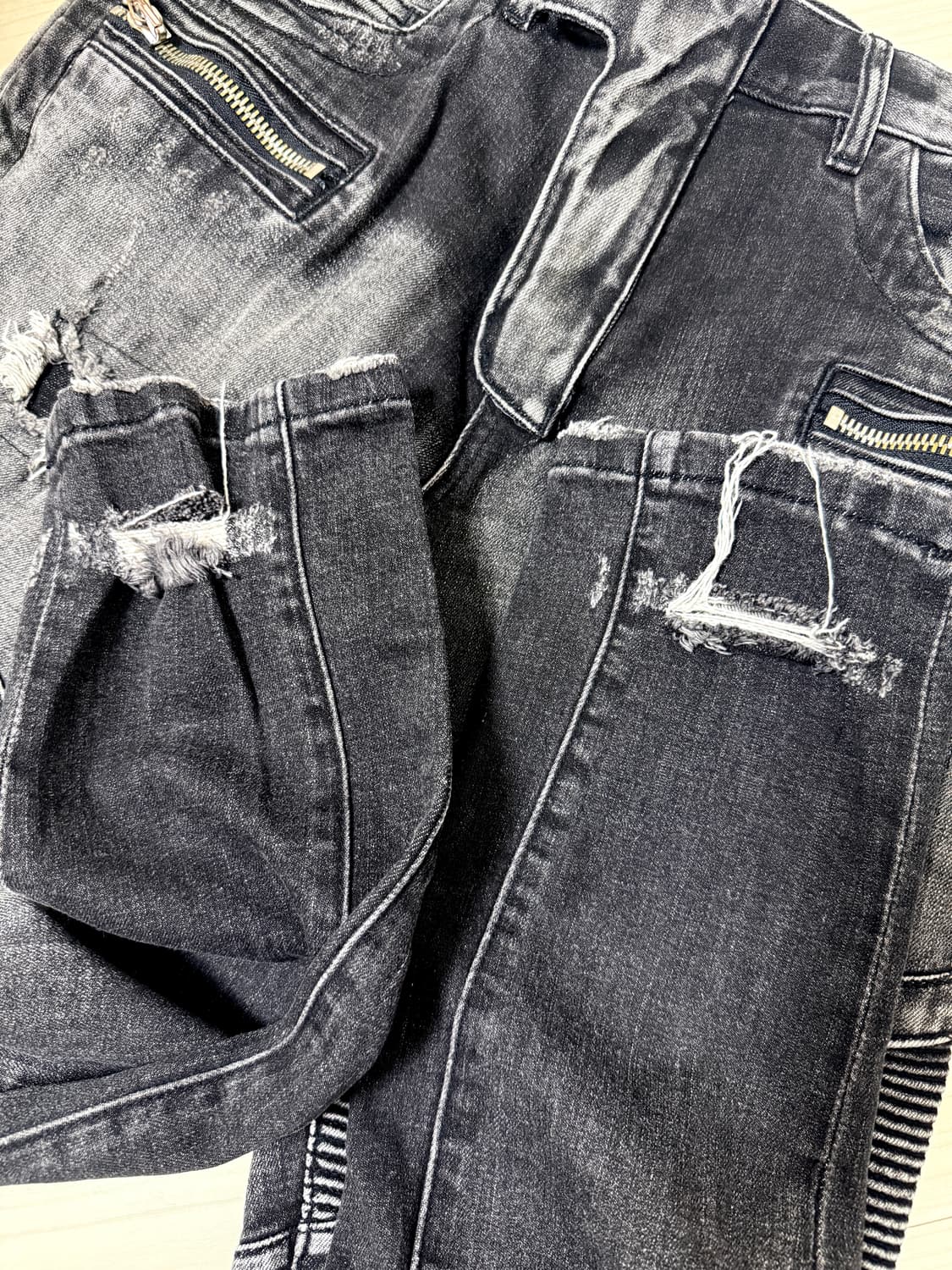 발망(BALMAIN) 디스트로이드 바이커 데님 팬츠 34 데일리  상품이미지8