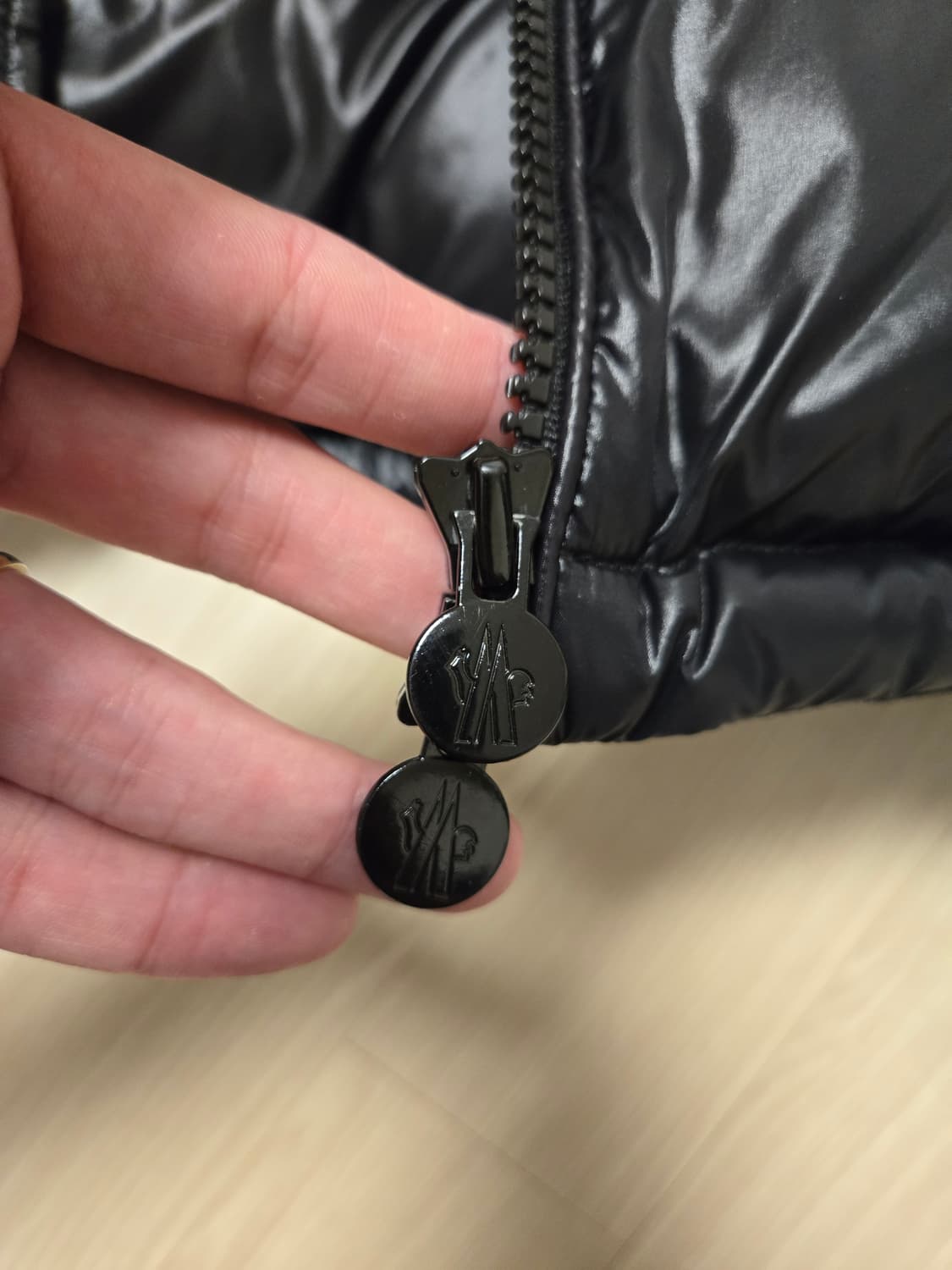 몽클레어 에크린스, 에크랭 팝니다 상품이미지4