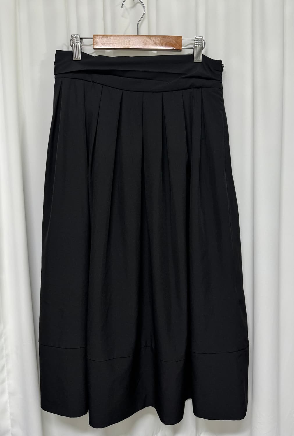 L'ECCOVE 레코브 블랙 롱스커트  상품이미지2