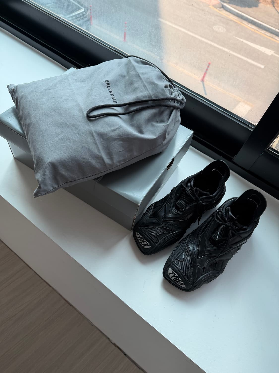 발렌시아가 타이렉스 블랙 상품이미지1