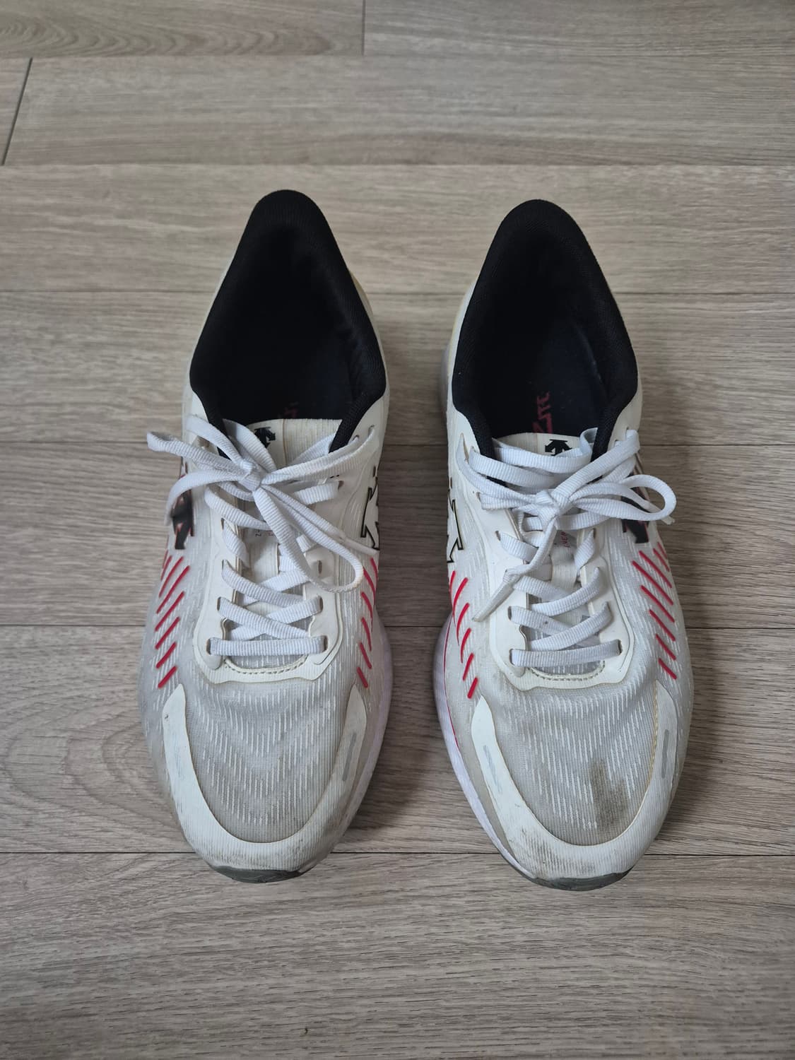 데상트 에너자이트 슈퍼 런닝화 상품이미지4