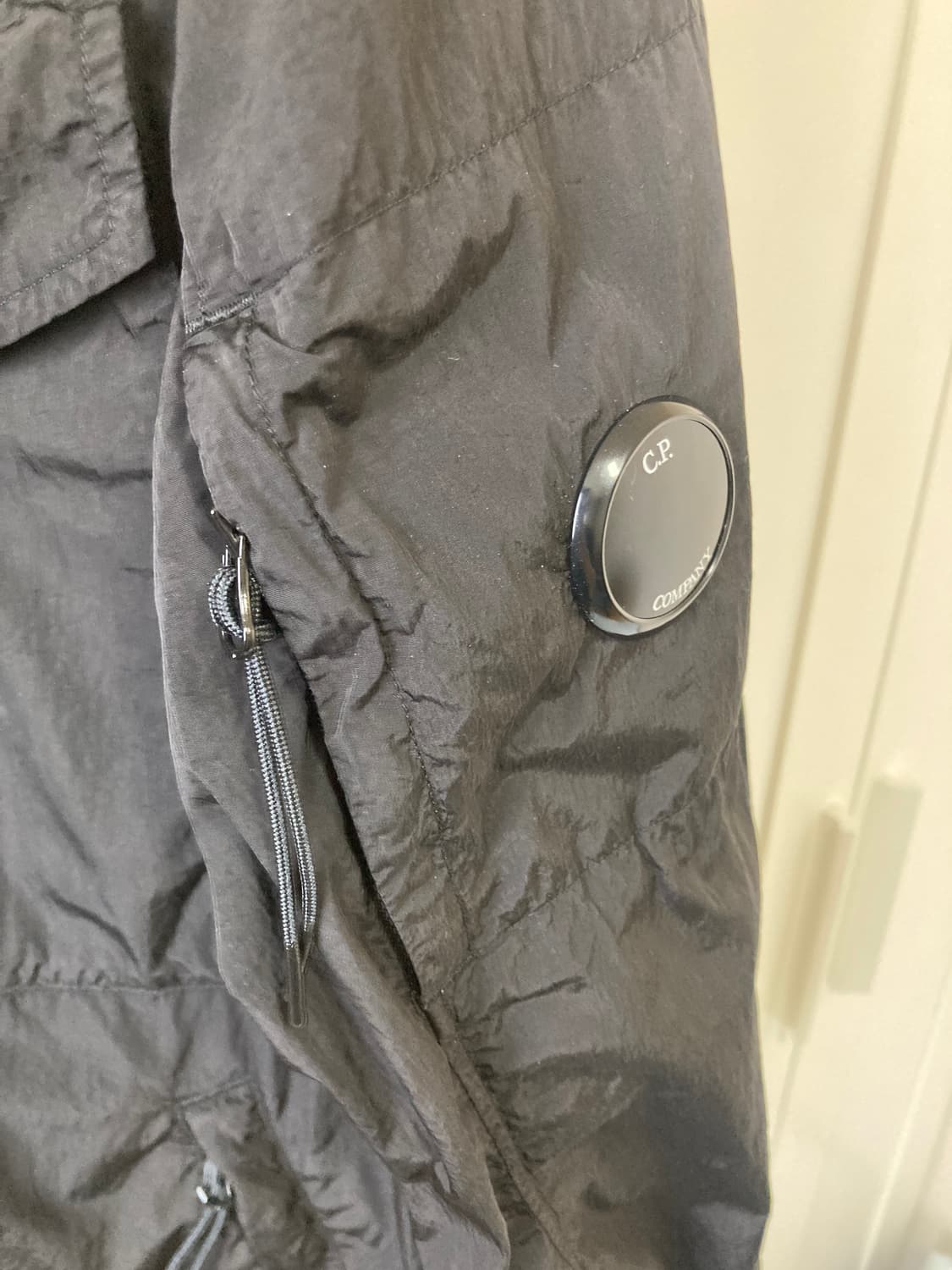 cp컴퍼니 크롬 가먼트 바람막이 블랙 새제품 100사이즈 상품이미지3