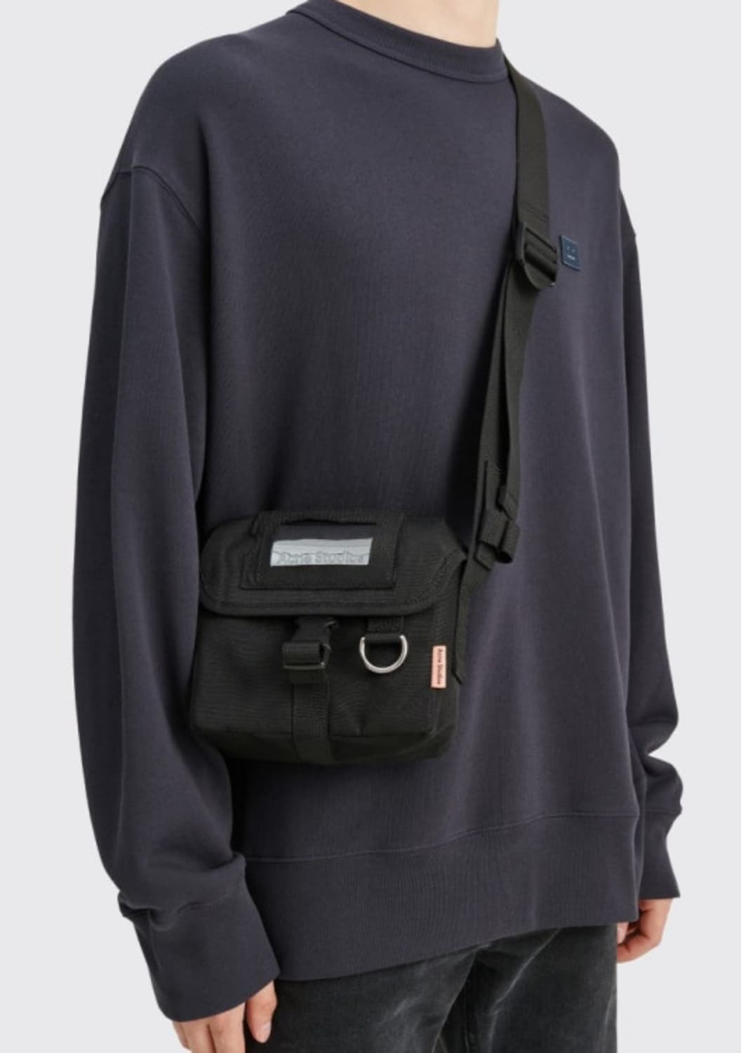 아크네스튜디오 크로스백 상품이미지7