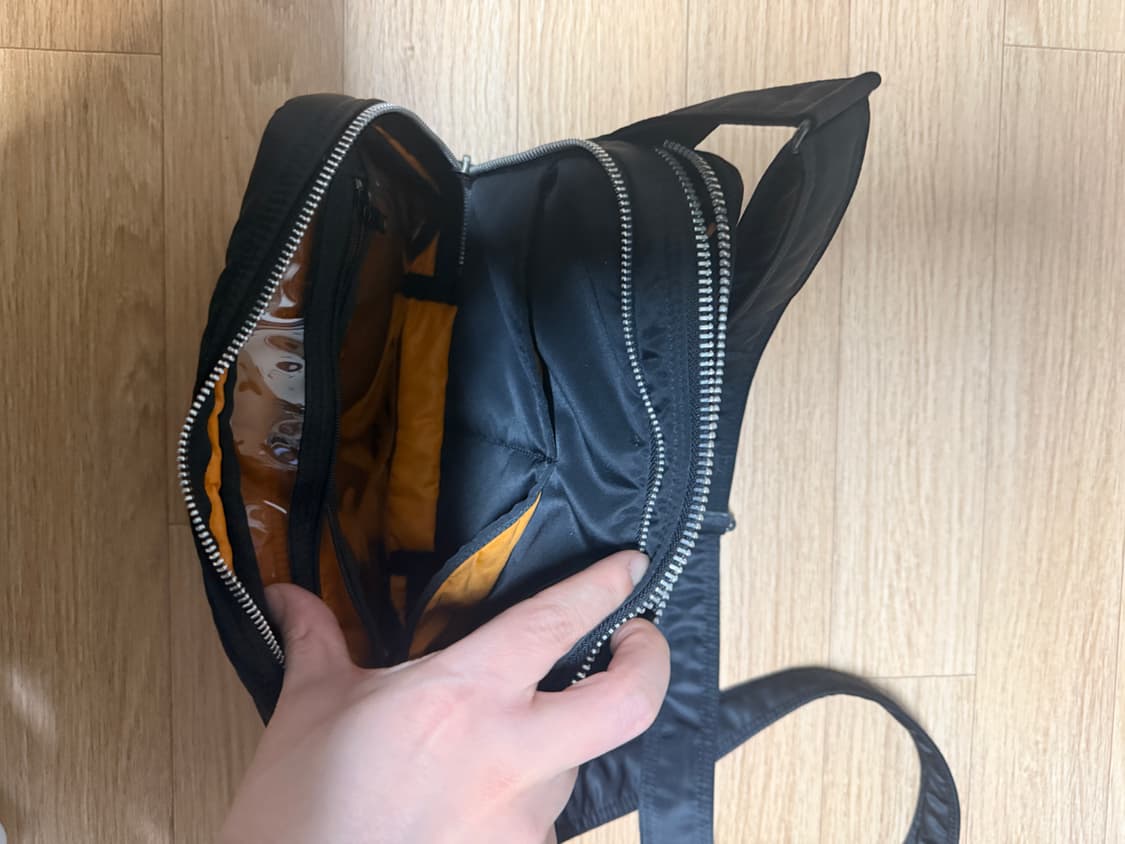 포터 탱커 숄더백  스몰 블랙 상품이미지4