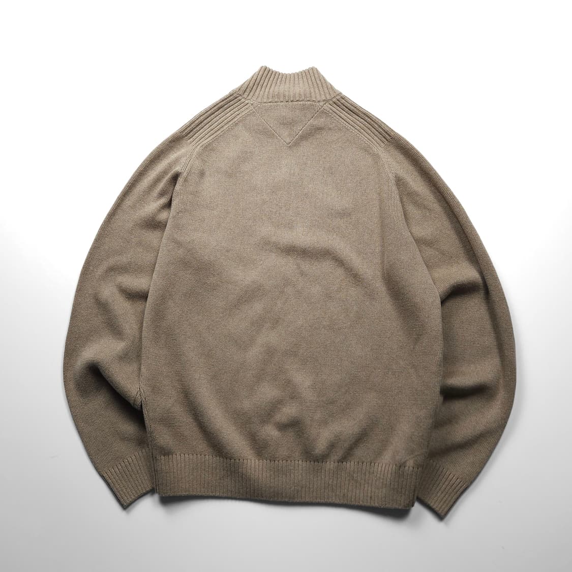 타미힐피거 스몰로고 미니멀 브라운 니트 집업 (L) 상품이미지2