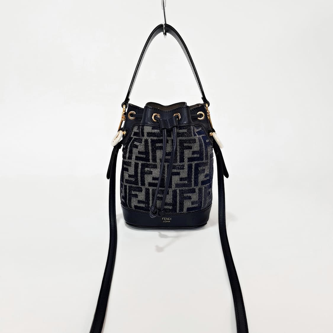 펜디 자가드 우븐 몬트레조 미니 버킷백 8BS093 상품이미지1